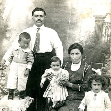 La Famiglia Santarelli